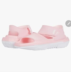 Nike Big Girls Playscape GS Artic Punch Sandal Size 4